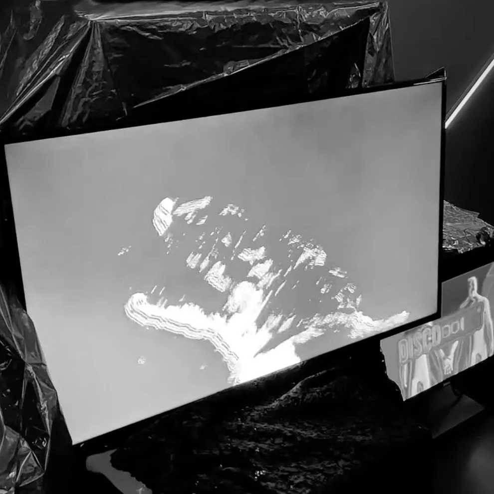 Yanis Deplazes - Disconnect - 2